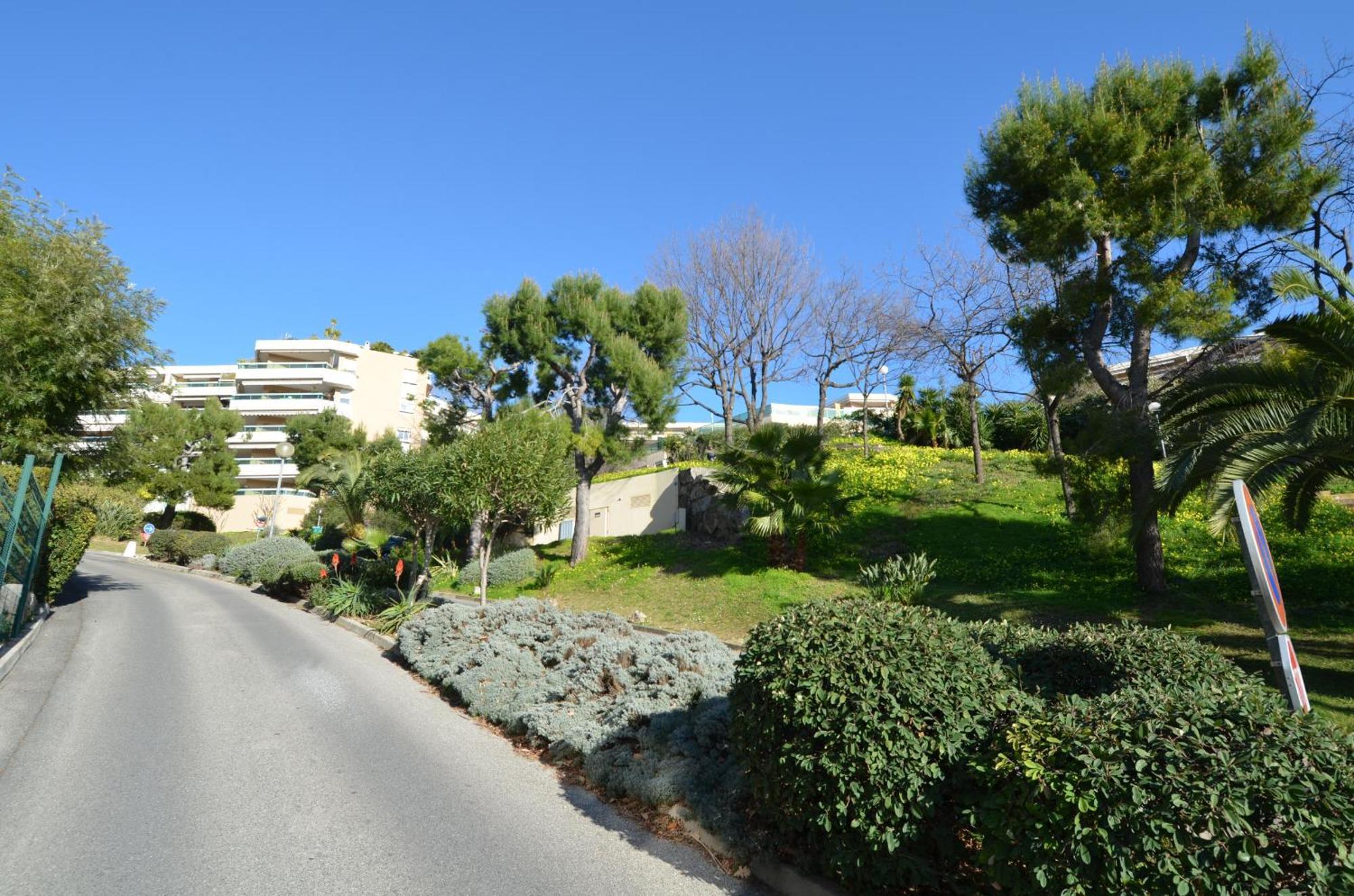 Appartement 5 personnes avec piscine sur la Corniche Fleurie à Nice Extérieur photo