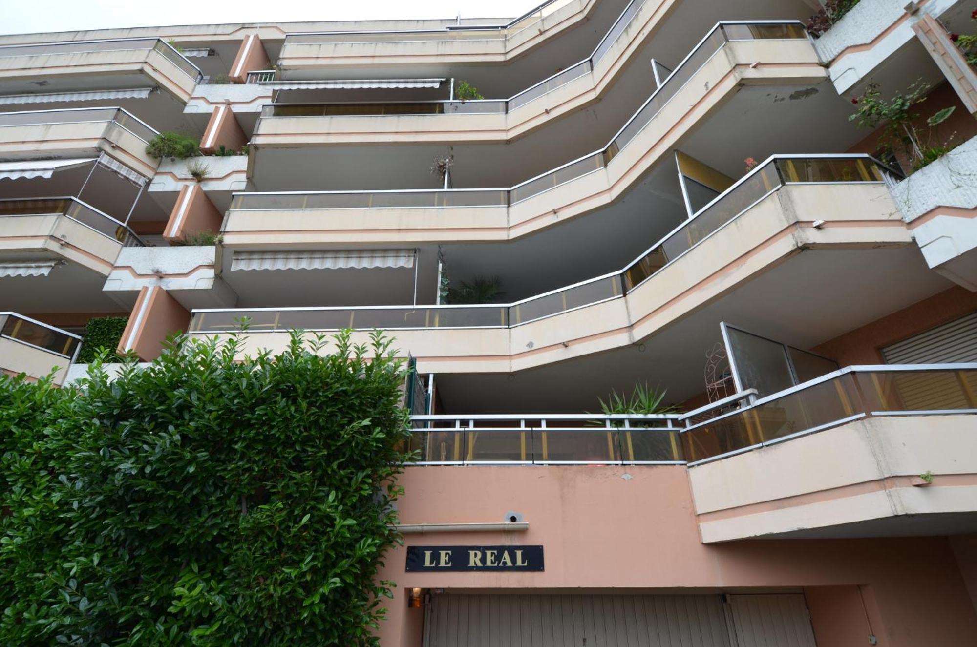 Appartement 5 personnes avec piscine sur la Corniche Fleurie à Nice Extérieur photo